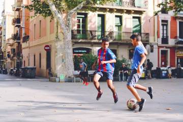 卫报：欧足联及其他大洲足联正寻找候选人，参加明年FIFA主席选举｜亚博体育首页（配图示意）